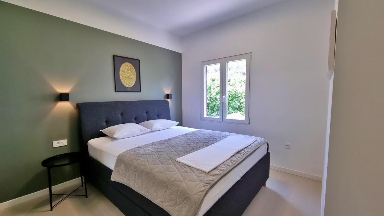 Apartment La Vie Omiš Esterno foto