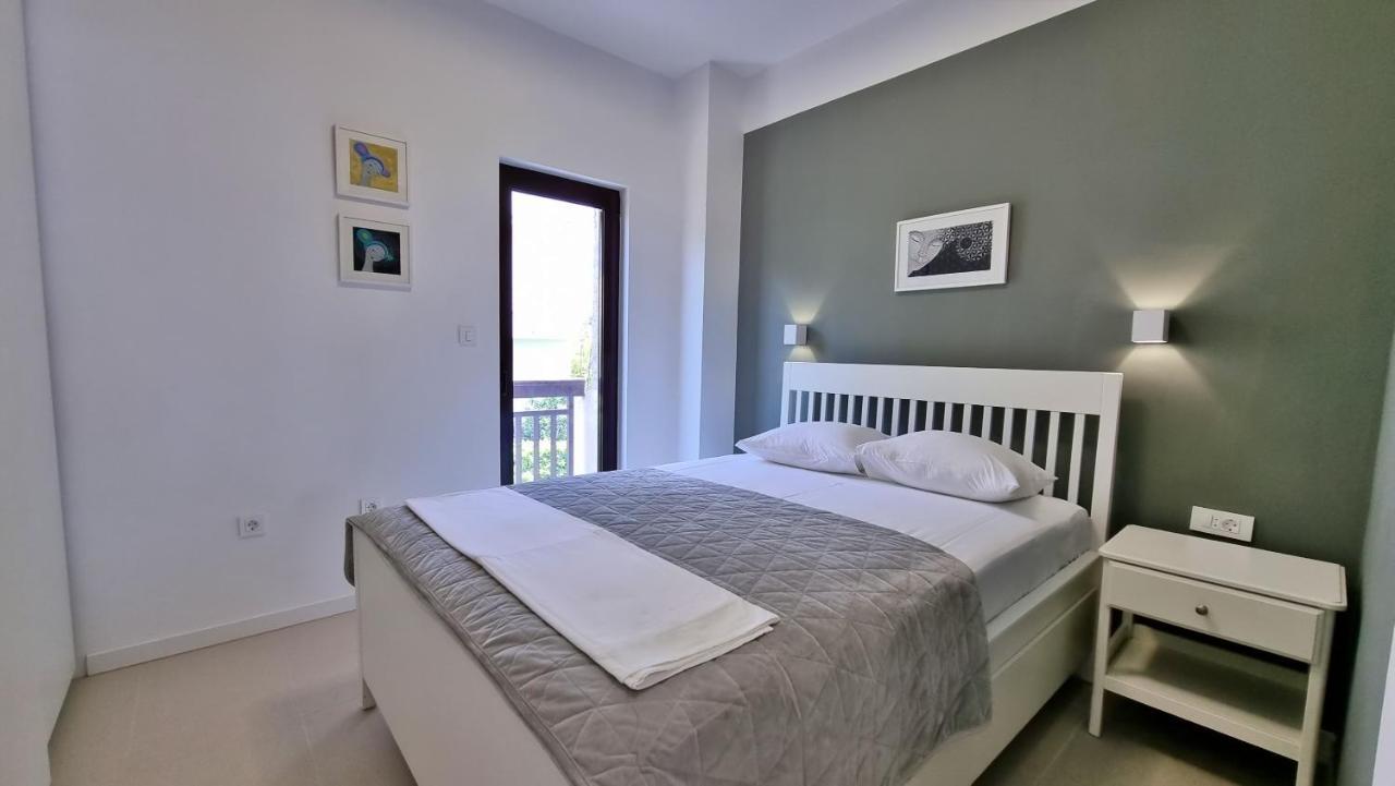 Apartment La Vie Omiš Esterno foto